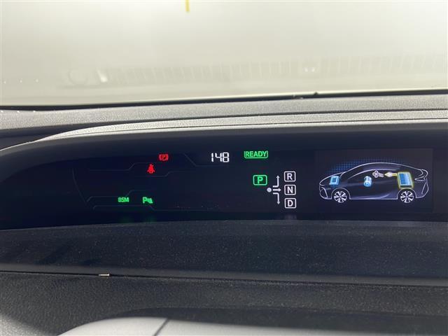 【　メーター　】メーターまわりも鮮やかに照らし出され、デザイン、安全性ともにバッチリですね♪