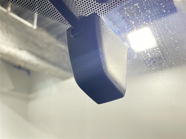 【　ドライブレコーダー　】運転中の記録を残します。事故などを起こした起こされた時の証拠を残します。