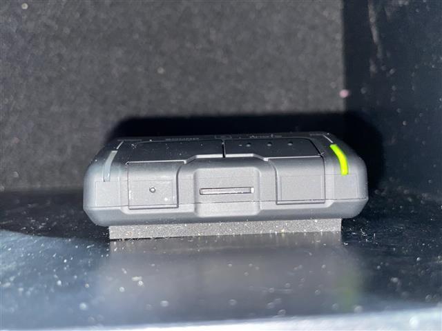 プリウスPHV Aレザーパッケージ 禁煙車 ワンオーナー 純正11.6インチナビ バックカメラ クルーズコントロール パワーシート レザーシート コーナーセンサー シートヒーター 純正アルミ 純正マット オートハイビーム スペアキー(9枚目)