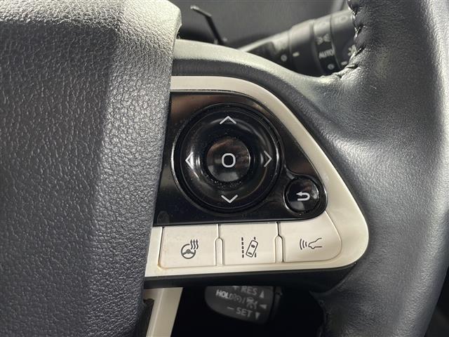 プリウスPHV Aレザーパッケージ 禁煙車 ワンオーナー 純正11.6インチナビ バックカメラ クルーズコントロール パワーシート レザーシート コーナーセンサー シートヒーター 純正アルミ 純正マット オートハイビーム スペアキー(14枚目)