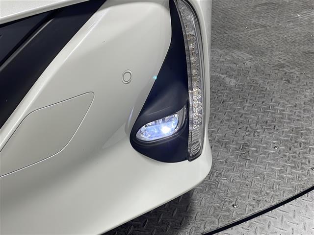 プリウスPHV Aレザーパッケージ 禁煙車 ワンオーナー 純正11.6インチナビ バックカメラ クルーズコントロール パワーシート レザーシート コーナーセンサー シートヒーター 純正アルミ 純正マット オートハイビーム スペアキー(25枚目)