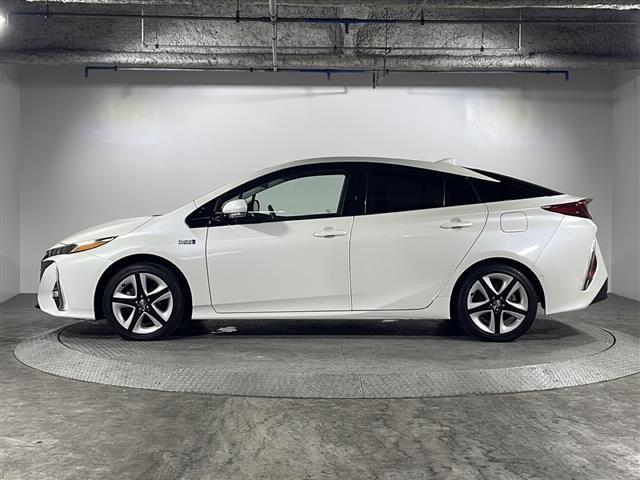 プリウスPHV Aレザーパッケージ 禁煙車 ワンオーナー 純正11.6インチナビ バックカメラ クルーズコントロール パワーシート レザーシート コーナーセンサー シートヒーター 純正アルミ 純正マット オートハイビーム スペアキー(39枚目)