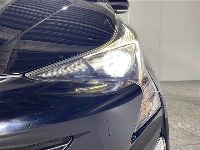 【　ＬＥＤヘッドライト　】悪天候や夜間の走行も視界良好で安心してお乗りいただけます。