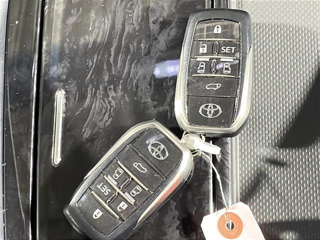 アルファードハイブリッド SR Cパッケージ 禁煙車 7人乗り 純正メーカーナビ(BT,フルセグ,CD/DVD,ラジオ) パノラマミックビューモニター JBLサウンド 純正フリップダウンモニター モデリスタエアロ シグネチャーイルミ 両側パワスラ(21枚目)