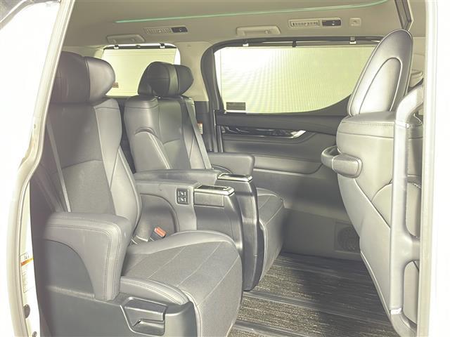 アルファードハイブリッド SR Cパッケージ 禁煙車 7人乗り 純正メーカーナビ(BT,フルセグ,CD/DVD,ラジオ) パノラマミックビューモニター JBLサウンド 純正フリップダウンモニター モデリスタエアロ シグネチャーイルミ 両側パワスラ(25枚目)