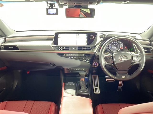 ＥＳ ＥＳ３００ｈ　Ｆスポーツ　禁煙車　ワンオーナー　ムーンルーフ　純正１２．３インチナビ　フルセグＴＶ　ＣＤ　ＤＶＤ　Ｂｌｕｅｔｏｏｔｈ　バックカメラ　レクサスセーフティシステム　ＢＳＭ　デジタルインナーミラー　赤レザーシート（2枚目）