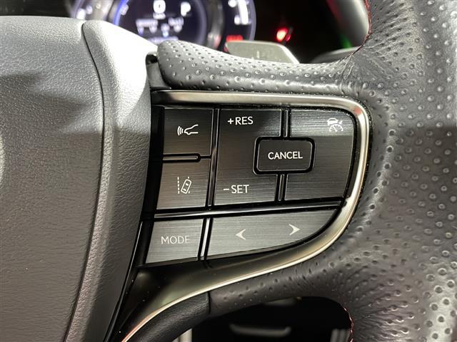 ＥＳ ＥＳ３００ｈ　Ｆスポーツ　禁煙車　ワンオーナー　ムーンルーフ　純正１２．３インチナビ　フルセグＴＶ　ＣＤ　ＤＶＤ　Ｂｌｕｅｔｏｏｔｈ　バックカメラ　レクサスセーフティシステム　ＢＳＭ　デジタルインナーミラー　赤レザーシート（13枚目）