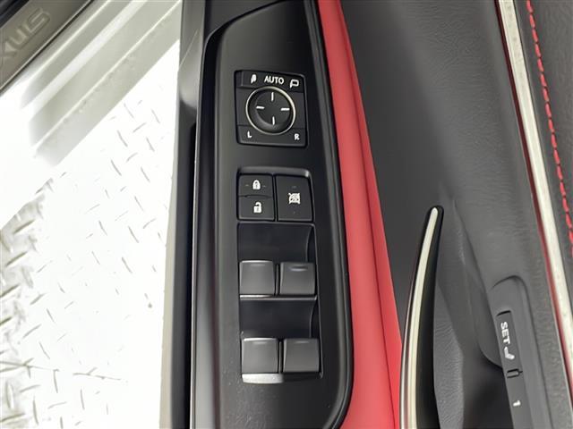 ＥＳ ＥＳ３００ｈ　Ｆスポーツ　禁煙車　ワンオーナー　ムーンルーフ　純正１２．３インチナビ　フルセグＴＶ　ＣＤ　ＤＶＤ　Ｂｌｕｅｔｏｏｔｈ　バックカメラ　レクサスセーフティシステム　ＢＳＭ　デジタルインナーミラー　赤レザーシート（22枚目）