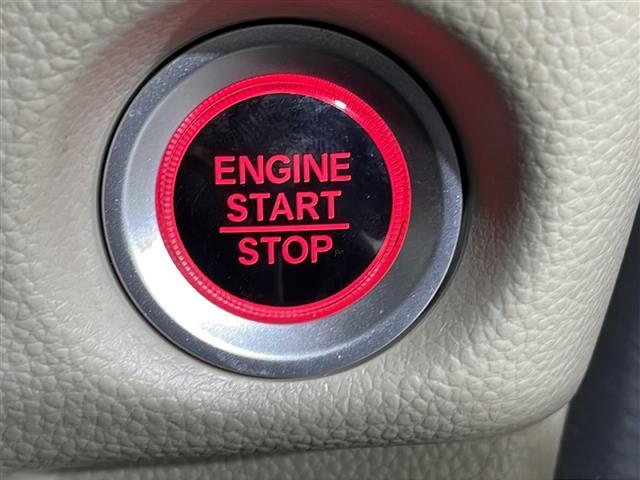 N-BOX G・Lホンダセンシング 禁煙車 ホンダセンシング 社外ナビ CD DVD バックカメラ ビルトインETC USB入力端子 アクティブクルーズコントロール LEDヘッドライト 片側パワースライド スペアキー 取扱説明書 保証書(15枚目)