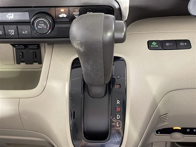 N-BOX G・Lホンダセンシング 禁煙車 ホンダセンシング 社外ナビ CD DVD バックカメラ ビルトインETC USB入力端子 アクティブクルーズコントロール LEDヘッドライト 片側パワースライド スペアキー 取扱説明書 保証書(16枚目)