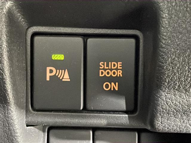 【コーナーセンサー（ソナー）】音声・アラーム・ディスプレイ表示などで、クルマのまわりにある障害物との接近をお知らせします！四隅に超音波センサーがあり、駐車や車庫入れの際に役立ちます。