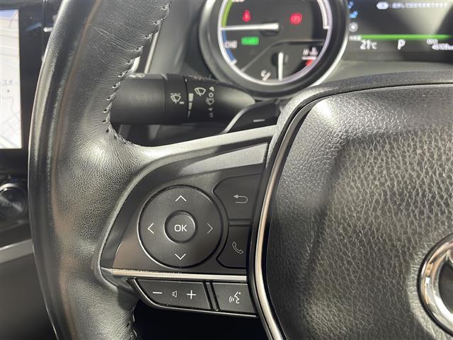 【ステアリングスイッチ】手元のボタンから、オーディオやナビなどの操作ができるので、よそ見をせずに安全に運転に集中できます！