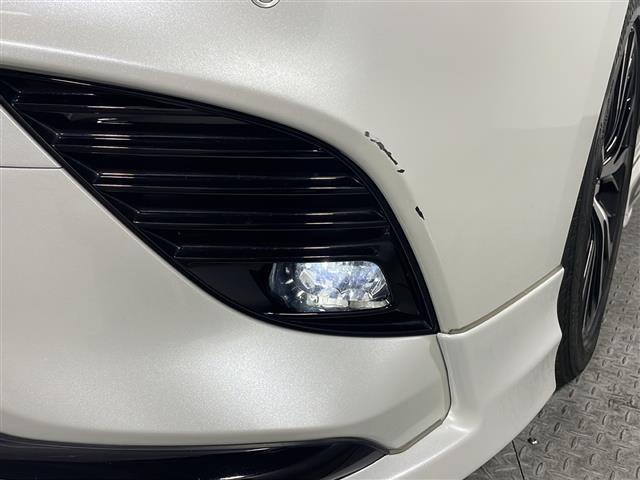 【　フォグランプ　】日本語で霧灯（むとう）と呼ばれるフォグランプは、その名の通り濃い霧が発生した際などに点灯させて、視界を確保する重要なランプです！