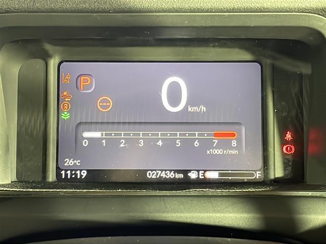 【スピードメーター】メーターがシンプルで見やすく運転しやすいですね！