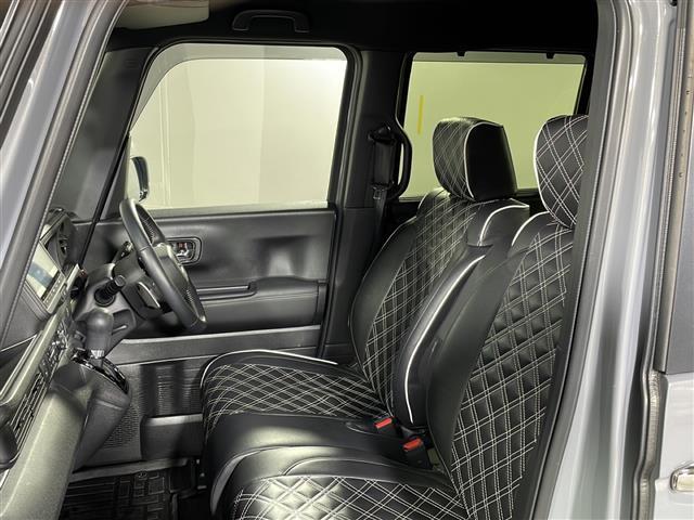 【助手席】きれいな助手席なので家族や友だちに乗ってもらっても安心です！