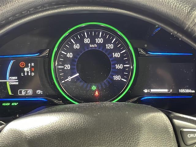 【　メーター　】メーターまわりも鮮やかに照らし出され、デザイン、安全性ともにバッチリですね♪