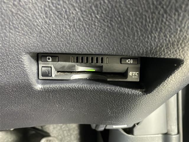 【　ＥＴＣ　】今やカーライフにおける重要性はナビにも匹敵するのではないでしょうか？セットアップを行うことで利用可能になります！