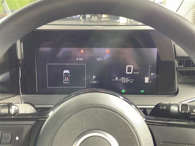 【　メーター　】メーターまわりも鮮やかに照らし出され、デザイン、安全性ともにバッチリですね♪