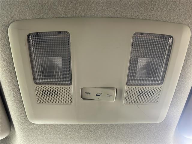 店舗にて現車の確認もいただけますので、お電話で在庫のご確認の上是非ご来店くださいませ！！！