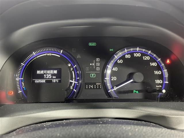 【　メーター　】メーターまわりも鮮やかに照らし出され、デザイン、安全性ともにバッチリですね♪