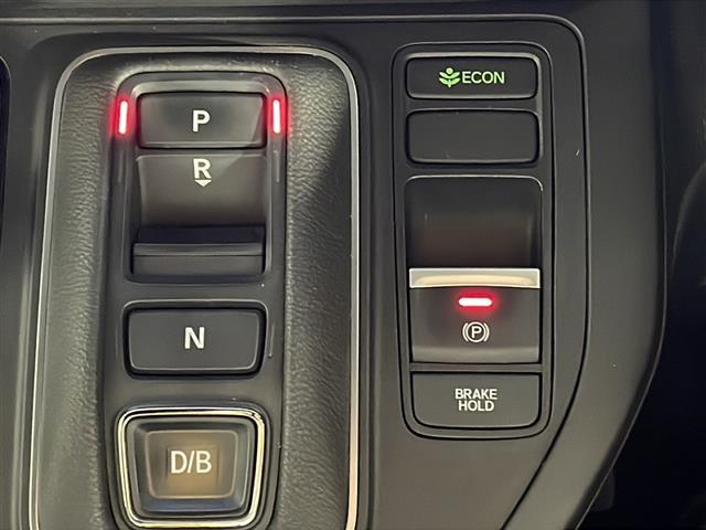 【　シフト　】シフトも操作しやすく快適なドライブを楽しんでいただけます♪