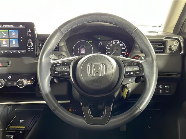 ヴェゼル ｅ：ＨＥＶ　Ｚ　ワンオーナー　禁煙車　ホンダセンシング　ホンダコネクトナビ　スマートフォン連携　バックカメラ　ワイヤレス充電器　ダウンヒルアシストコントロール　ハーフレザーシート　純正１８インチアルミ　ＥＴＣ　保証書（17枚目）