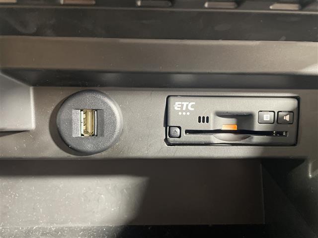 ソリオバンディット ハイブリッドＭＶ　禁煙車　純正９インチナビ　フルセグＴＶ　ＣＤ　ＤＶＤ　Ｂｌｕｅｔｏｏｔｈ　全方位カメラ　両側パワースライドドア　クルーズコントロール　ヘッドアップディスプレイ　前後ドライブレコーダー　ＥＴＣ（12枚目）