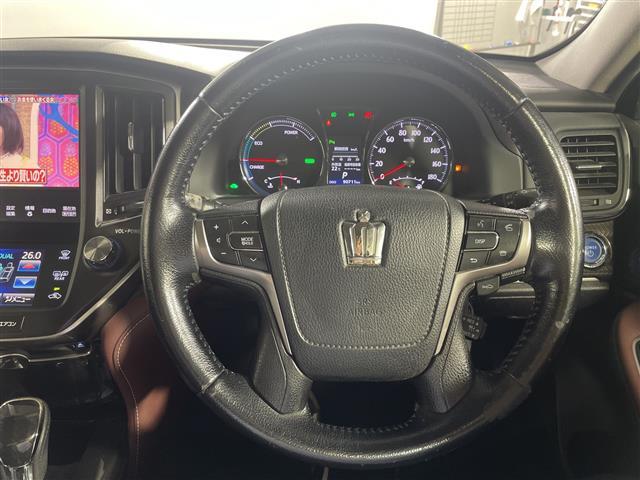 クラウンハイブリッド アスリートＳ　ブラックスタイル　県外仕入れ　禁煙車　純正ナビ　フルセグＴＶ　ＣＤ　ＤＶＤ　Ｂｌｕｅｔｏｏｔｈ　バックカメラ　レザーシート　パワーシート　シートヒーター　エアシート　純正アルミホイール　ドライブレコーダー　ＥＴＣ（18枚目）