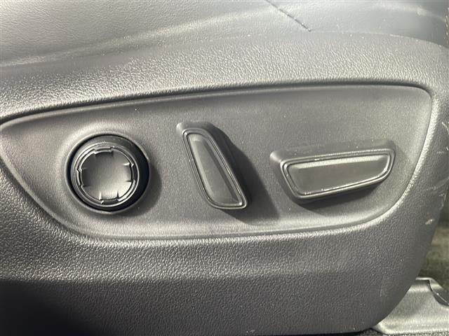 ハリアーハイブリッド Ｚ　レザーパッケージ　県外仕入車両　禁煙車　純正ディスプレイオーディオ　ＢＴ／スマホ連携　フルセグ　モデリスタエアロ　マルチビューモニタ　ＪＢＬサウンド　パワーシート　パワーバックドア　トヨタセーフティーセンス　ＢＳＭ（10枚目）