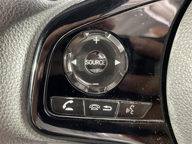 Ｎ－ＢＯＸカスタム Ｌ　県外仕入　禁煙車　社外ナビ　【ＣＤ／ＤＶＤ／Ｂｌｕｅｔｏｏｔｈ／フルセグＴＶ】バックカメラ　片側電動パワースライドドア　クルーズコントロール　ステアリングリモコン　クリアランスソナー　プッシュスタート（12枚目）