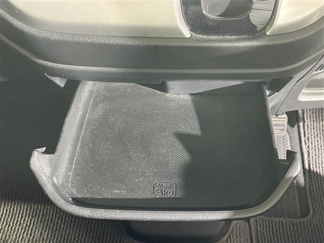 Ｎ－ＷＧＮ Ｇ・スタイリッシュパッケージ　県外仕入　禁煙車　社外ナビ　【ＣＤ／ＤＶＤ／Ｂｌｕｅｔｏｏｔｈ／ワンセグＴＶ】　ＵＳＢ入力端子　クルーズコントロール　ステアリングリモコン　ビルトインＥＴＣ　スマートキー　電動格納ミラー　純正ＡＷ（21枚目）