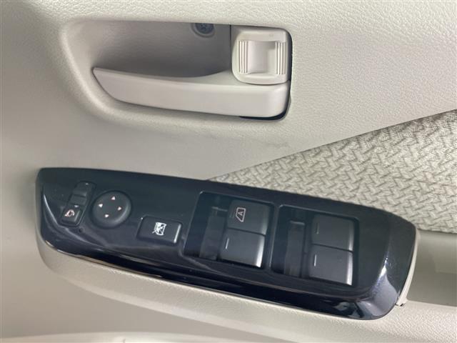 デイズ Ｘ　県外仕入れ　禁煙車　純正９インチナビ　フルセグＴＶ　ＣＤ　ＤＶＤ　Ｂｌｕｅｔｏｏｔｈ　アラウンドビューモニター　コーナーセンサー　エマージェンシーブレーキ　車線逸脱警報機能　純正アルミホイール（17枚目）