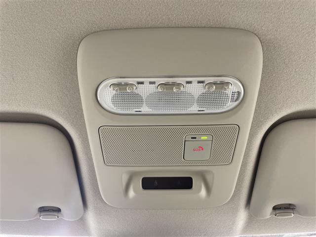 デイズ Ｘ　県外仕入れ　禁煙車　純正９インチナビ　フルセグＴＶ　ＣＤ　ＤＶＤ　Ｂｌｕｅｔｏｏｔｈ　アラウンドビューモニター　コーナーセンサー　エマージェンシーブレーキ　車線逸脱警報機能　純正アルミホイール（23枚目）