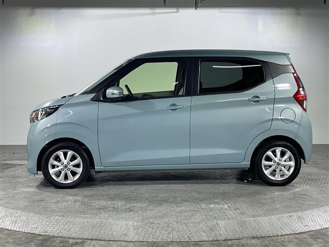 デイズ Ｘ　県外仕入れ　禁煙車　純正９インチナビ　フルセグＴＶ　ＣＤ　ＤＶＤ　Ｂｌｕｅｔｏｏｔｈ　アラウンドビューモニター　コーナーセンサー　エマージェンシーブレーキ　車線逸脱警報機能　純正アルミホイール（34枚目）