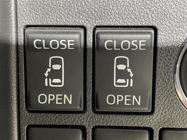 【両側パワースライドドア】小さなお子さまでもボタン一つで乗り降りラクラクです！両手に荷物を抱えている状態でもボタンを押せば自動で開閉するので、お買い物やお出かけの際にはとっても重宝します！
