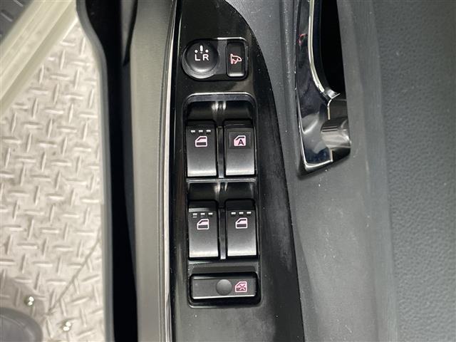 店舗にて現車の確認もいただけますので、お電話で在庫のご確認の上是非ご来店くださいませ！！！