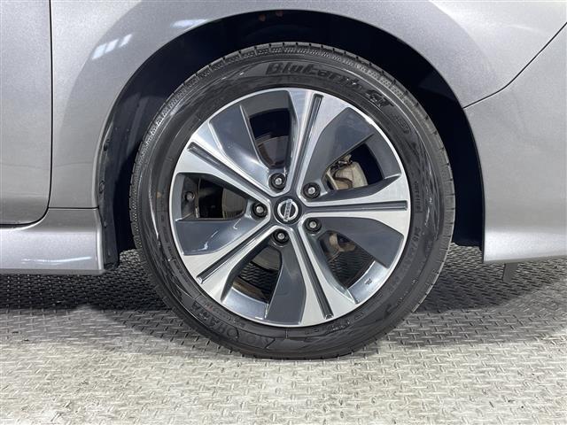 リーフ Ｘ　Ｖセレクション　県外仕入れ　禁煙車　純正ナビ　フルセグＴＶ　Ｂｌｕｅｔｏｏｔｈ　ＨＤＭＩ　ＵＳＢ　ステアリングリモコン　アラウンドビューモニター　プロパイロット　デジタルインナーミラー　前後ドライブレコーダー（33枚目）