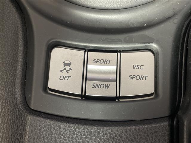 ８６ ＧＴ　県外仕入れ　禁煙車　ＴＲＤエアロ　社外ナビ　ＣＤ　ＤＶＤ　Ｂｌｕｅｔｏｏｔｈ　フルセグＴＶ　バックカメラ　パドルシフト　ドライブレコーダー　社外１８インチアルミ　ＢＬＩＴＺ車高調　パドルシフト（16枚目）