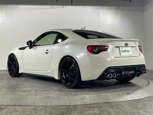 ８６ ＧＴ　県外仕入れ　禁煙車　ＴＲＤエアロ　社外ナビ　ＣＤ　ＤＶＤ　Ｂｌｕｅｔｏｏｔｈ　フルセグＴＶ　バックカメラ　パドルシフト　ドライブレコーダー　社外１８インチアルミ　ＢＬＩＴＺ車高調　パドルシフト（38枚目）