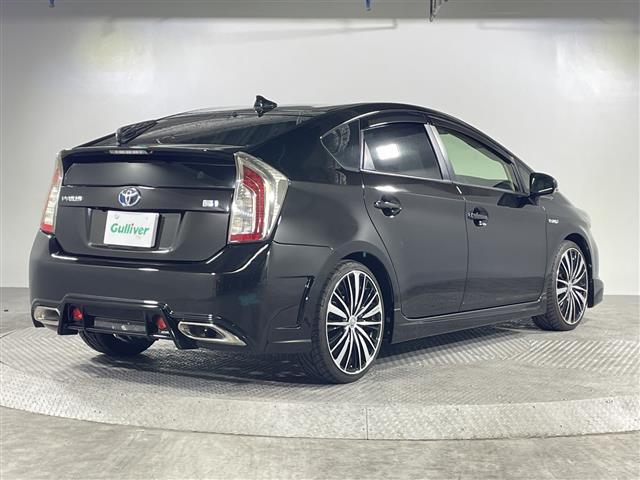 プリウス Ｓ　県外仕入れ　禁煙車　社外エアロ　ロクサーニ１９インチアルミ　純正ナビ　ＣＤ　ＤＶＤ　Ｂｌｕｅｔｏｏｔｈ　ミラー型ドラレコ　バックカメラ　社外車高調　ビルトインＥＴＣ　純正フロアマット（38枚目）