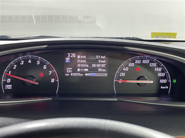 シエンタ Ｇ　クエロ　県外仕入れ　禁煙車　両側パワースライド　純正ナビ　ＣＤ　ＤＶＤ　Ｂｌｕｅｔｏｏｔｈ　ワンセグＴＶ　バックカメラ　トヨタセーフティセンス　ドライブレコーダー前　ビルトインＥＴＣ　ステアリングリモコン（3枚目）