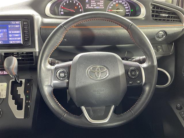 シエンタ Ｇ　クエロ　県外仕入れ　禁煙車　両側パワースライド　純正ナビ　ＣＤ　ＤＶＤ　Ｂｌｕｅｔｏｏｔｈ　ワンセグＴＶ　バックカメラ　トヨタセーフティセンス　ドライブレコーダー前　ビルトインＥＴＣ　ステアリングリモコン（9枚目）