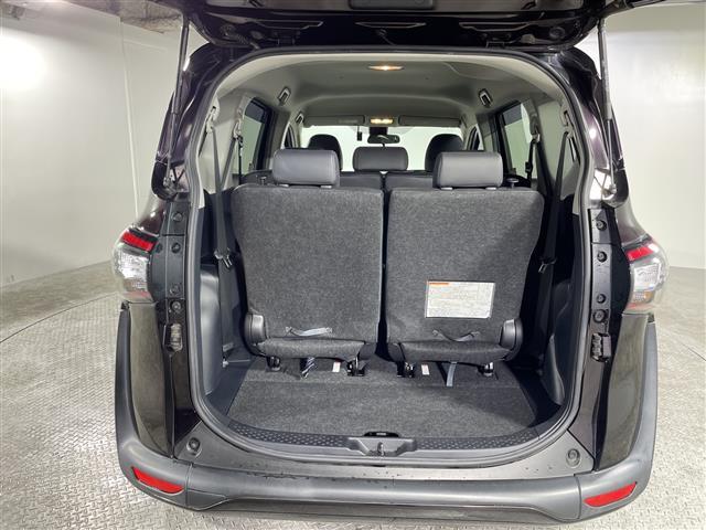 シエンタ Ｇ　クエロ　県外仕入れ　禁煙車　両側パワースライド　純正ナビ　ＣＤ　ＤＶＤ　Ｂｌｕｅｔｏｏｔｈ　ワンセグＴＶ　バックカメラ　トヨタセーフティセンス　ドライブレコーダー前　ビルトインＥＴＣ　ステアリングリモコン（27枚目）