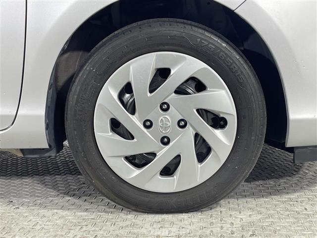 アクア Ｇ　県外仕入れ　禁煙車　純正ナビ　ＣＤ　ＤＶＤ　Ｂｌｕｅｔｏｏｔｈ　フルセグＴＶ　バックカメラ　レーンディパーチャーアラート　プリクラクションセーフティ　オートマチックハイビーム　フォグライト（32枚目）