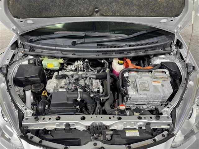 アクア Ｇ　県外仕入れ　禁煙車　純正ナビ　ＣＤ　ＤＶＤ　Ｂｌｕｅｔｏｏｔｈ　フルセグＴＶ　バックカメラ　レーンディパーチャーアラート　プリクラクションセーフティ　オートマチックハイビーム　フォグライト（40枚目）