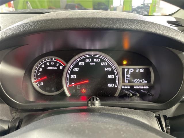 【　全方位カメラ　】上から見下ろしたように駐車が可能です。安心して縦列駐車も可能です♪