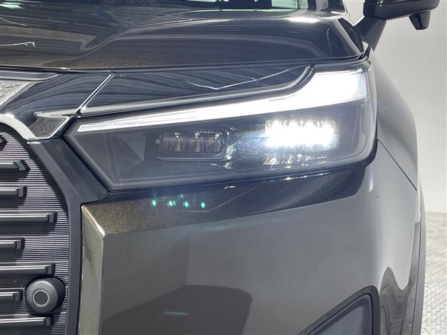 【　フォグランプ　】日本語で霧灯（むとう）と呼ばれるフォグランプは、その名の通り濃い霧が発生した際などに点灯させて、視界を確保する重要なランプです！