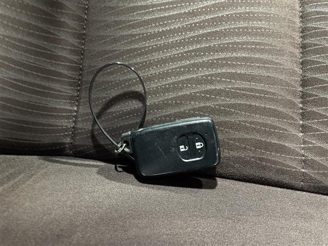 �y�X�}�[�g�L�[�i�G���W���X�^�[�g�X�g�b�v�X�C�b�`�j�z�X�}�[�g�L�[�i�d�q�L�[�j�������Ă���΁A�X�C�b�`�����������ŃG���W���������邱�Ƃ��ł��܂��I