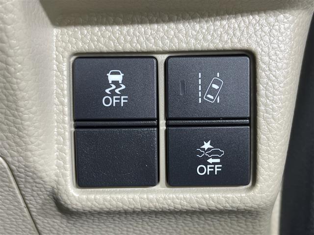 �y�Փˌy���u���[�L�i�Փˌy�����u�j�z�^�]���ɑ��̃N���}�Ƃ̏Փ˂̊댯���V�X�e�������m�����Ƃ��A�u�U�[��u���[�L���쓮���A�Փ˔�Q�y�����T�|�[�g���܂��I�@�\�ɂ͌��E�����邽�߂����ӂ��������B