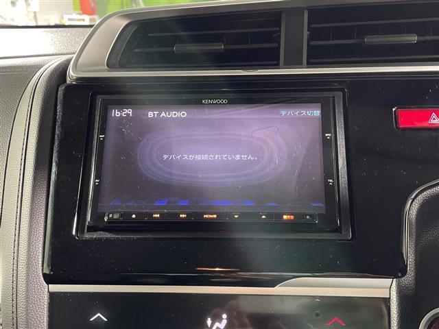 �y�a�����������������z�i�r�Q�[�V�����ƌg�ѓd�b�^�X�}�[�g�t�H�����a�����������������ڑ����邱�Ƃ��ł��܂��B�ڑ�����ƃn���Y�t���[�Ŏg�p���邱�Ƃ��ł���̂ŁA�ƂĂ��֗��ł��I